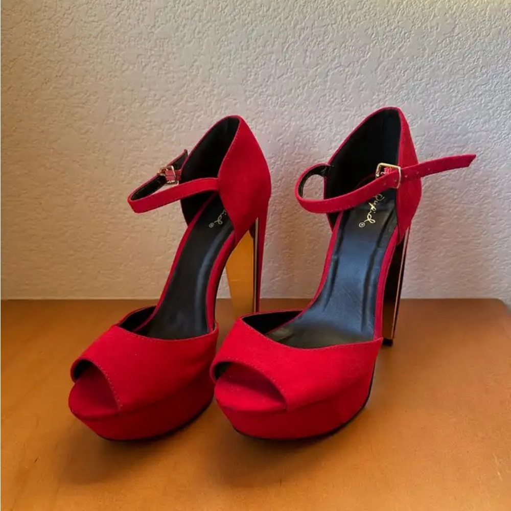Red & Gold heels